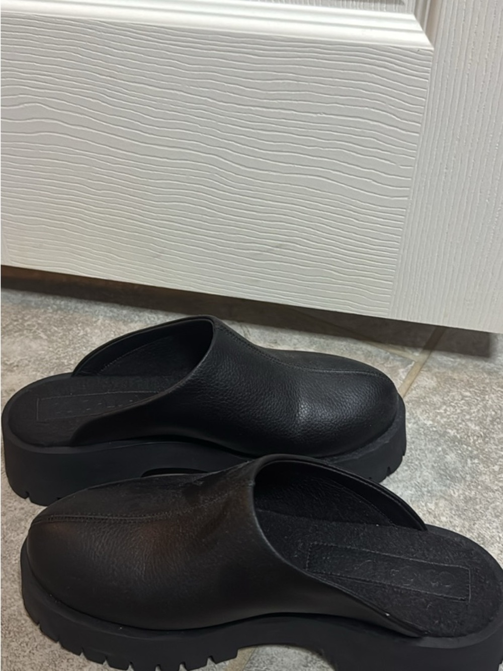Women’s Black Slip-On Platform Clogs